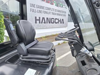 Four wheel front forklift Hangcha XC35i - 12