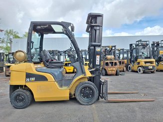 Four wheel front forklift Caterpillar GP25N - 5