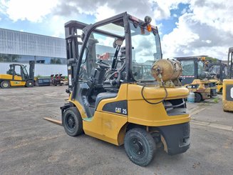 Four wheel front forklift Caterpillar GP25N