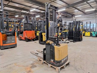 Pedestrian pallet stacker Caterpillar NSP16N