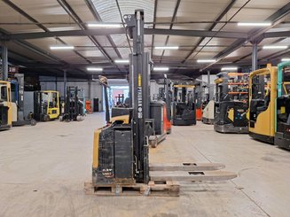 Pedestrian pallet stacker Caterpillar NSP16N