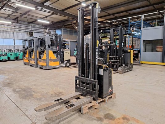 Pedestrian pallet stacker Caterpillar NSP16N - 1