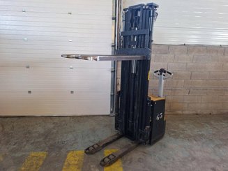 Pedestrian pallet stacker Caterpillar NSP16N2 - 2