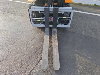 Four wheel front forklift Hangcha XE38i