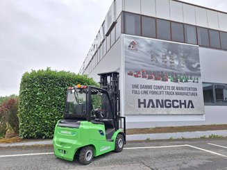 Four wheel front forklift Hangcha AE25-I