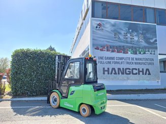 Four wheel front forklift Hangcha AE30-I