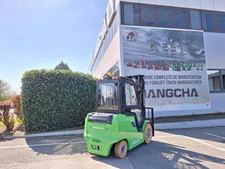 Four wheel front forklift Hangcha AE30-I