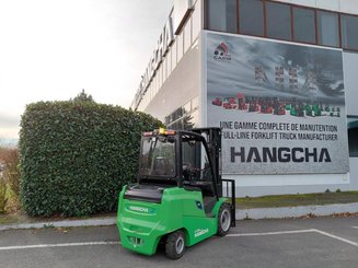 Four wheel front forklift Hangcha AE30-I