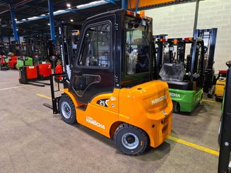 Four wheel front forklift Hangcha XE25i (CPD25-XEY2-SI)