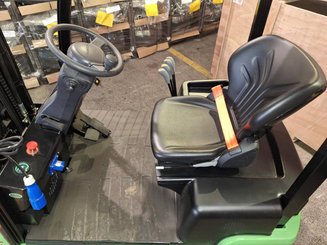 Three wheel front forklift Hangcha X3W13-I (CPDS13-XD4-SI) - 6