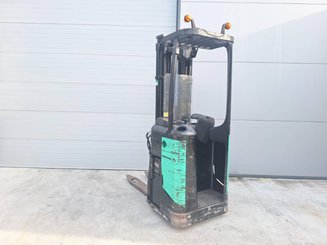 Stand-on pallet stacker Caterpillar NSR16N - 4