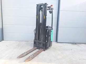 Stand-on pallet stacker Caterpillar NSR16N - 1