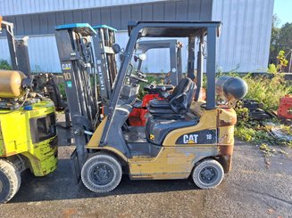 Four wheel front forklift Caterpillar GP18N2 - 2