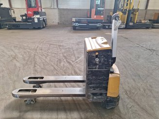 Pedestrian pallet truck Caterpillar NPP20N - 11