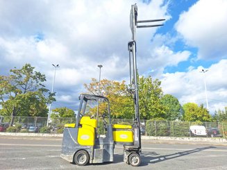 Articulated forklift Aisle Master 20SE