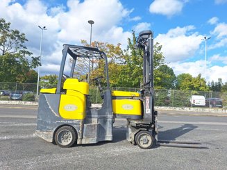 Articulated forklift Aisle Master 20SE - 2