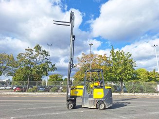 Articulated forklift Aisle Master 20SE