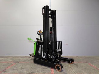 Stacker truck with folding platform Hangcha CQDB16-AC2S-I - 4