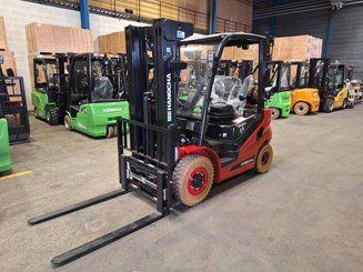 Four wheel front forklift Hangcha XF25G-2 - 1