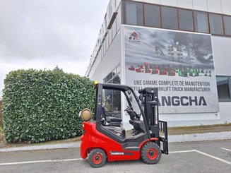 Four wheel front forklift Hangcha XF18G-2