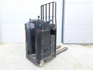 Low-level order picker Caterpillar NPR20N