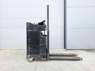 Low-level order picker Caterpillar NPR20N