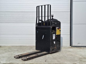Low-level order picker Caterpillar NPR20N