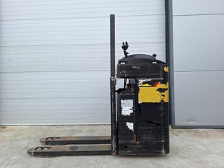Low-level order picker Caterpillar NPR20N