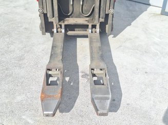 Stand-on pallet stacker Caterpillar NSR16NI