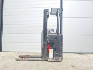 Stand-on pallet stacker Caterpillar NSR16NI