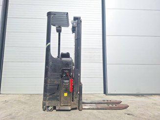 Stand-on pallet stacker Caterpillar NSR16NI