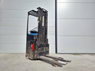 Stand-on pallet stacker Caterpillar NSR16NI - 11