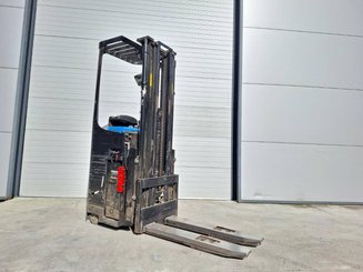 Stand-on pallet stacker Caterpillar NSR16NI - 1