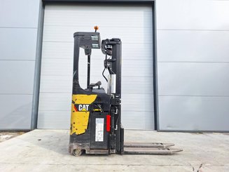 Stand-on pallet stacker Caterpillar NSR20N