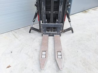 Stand-on pallet stacker Caterpillar NSR20N - 19