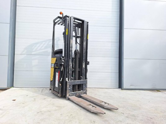 Stand-on pallet stacker Caterpillar NSR20N - 1