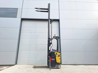 Stand-on pallet stacker Caterpillar NSR20N