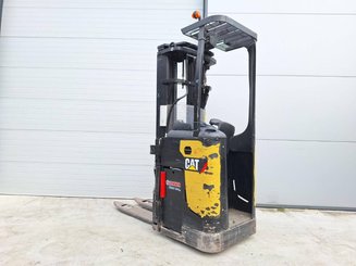 Stand-on pallet stacker Caterpillar NSR20N