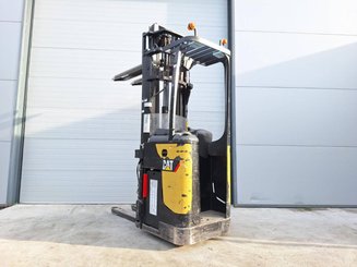 Stand-on pallet stacker Caterpillar NSR20N