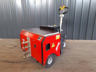 Tow tractor STI PTA2A - 1