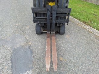 Articulated forklift Aisle Master 20SE