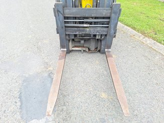 Articulated forklift Aisle Master 20SE