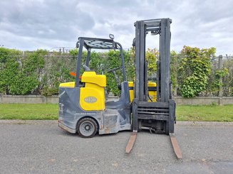 Articulated forklift Aisle Master 20SE - 10