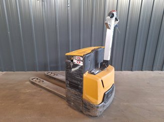Pedestrian pallet truck Caterpillar NPP20N2