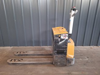 Pedestrian pallet truck Caterpillar NPP20N2