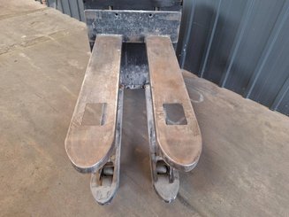 Pedestrian pallet truck Caterpillar NPP20N2E - 10