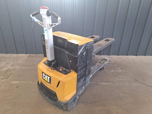 Pedestrian pallet truck Caterpillar NPP20N2E - 1