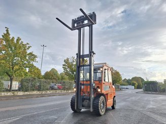 Four wheel front forklift Heli CPYD45 - 4