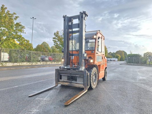 Four wheel front forklift Heli CPYD45 - 1