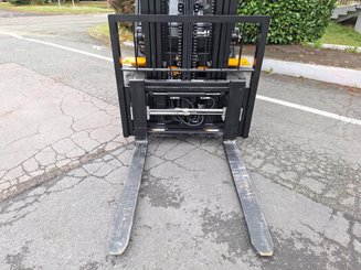 Four wheel front forklift Hangcha XE30i (CPD30-XEY2-SI)